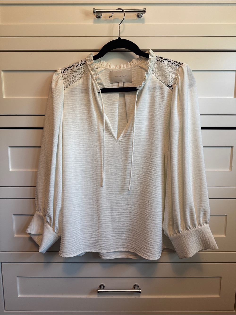 Brochu Walker Cream Lace-Shoulder Tie-Neck Blouse